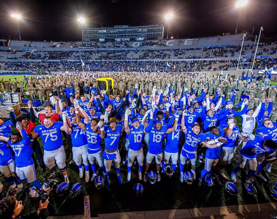 football players cheering